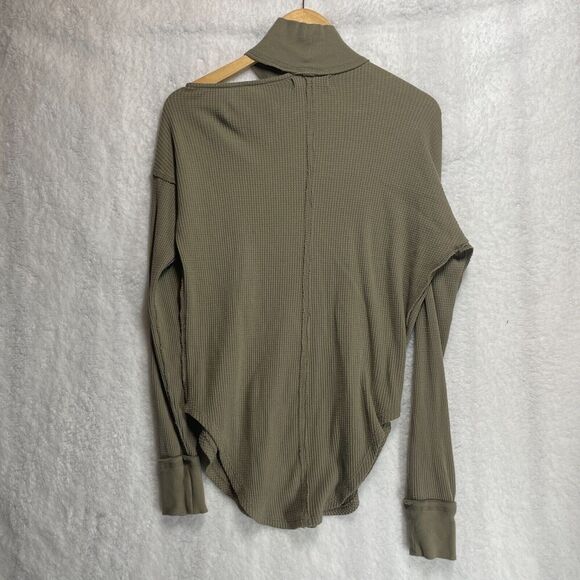 We The Free Waffle Knit Thermal Turtleneck Top Small Olive Shoulder Cutout - Picture 6 of 7